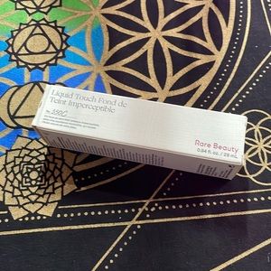NWT 🏷️ Rare beauty foundation